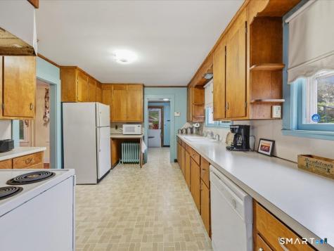 171 Bartlett Street Portland CT 06480