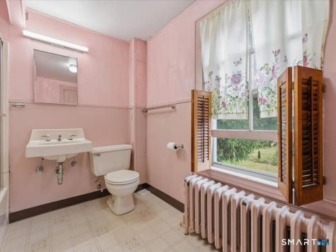 171 Bartlett Street Portland CT 06480