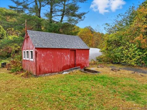 171 Bartlett Street Portland CT 06480