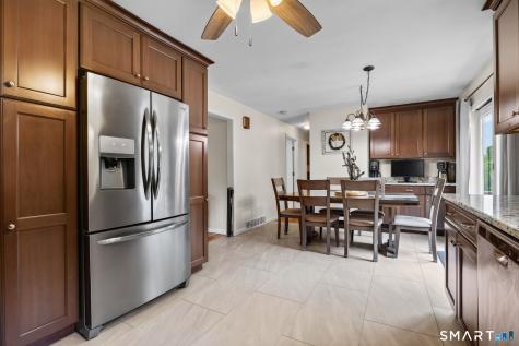 4 Palmer Road North Haven CT 06473