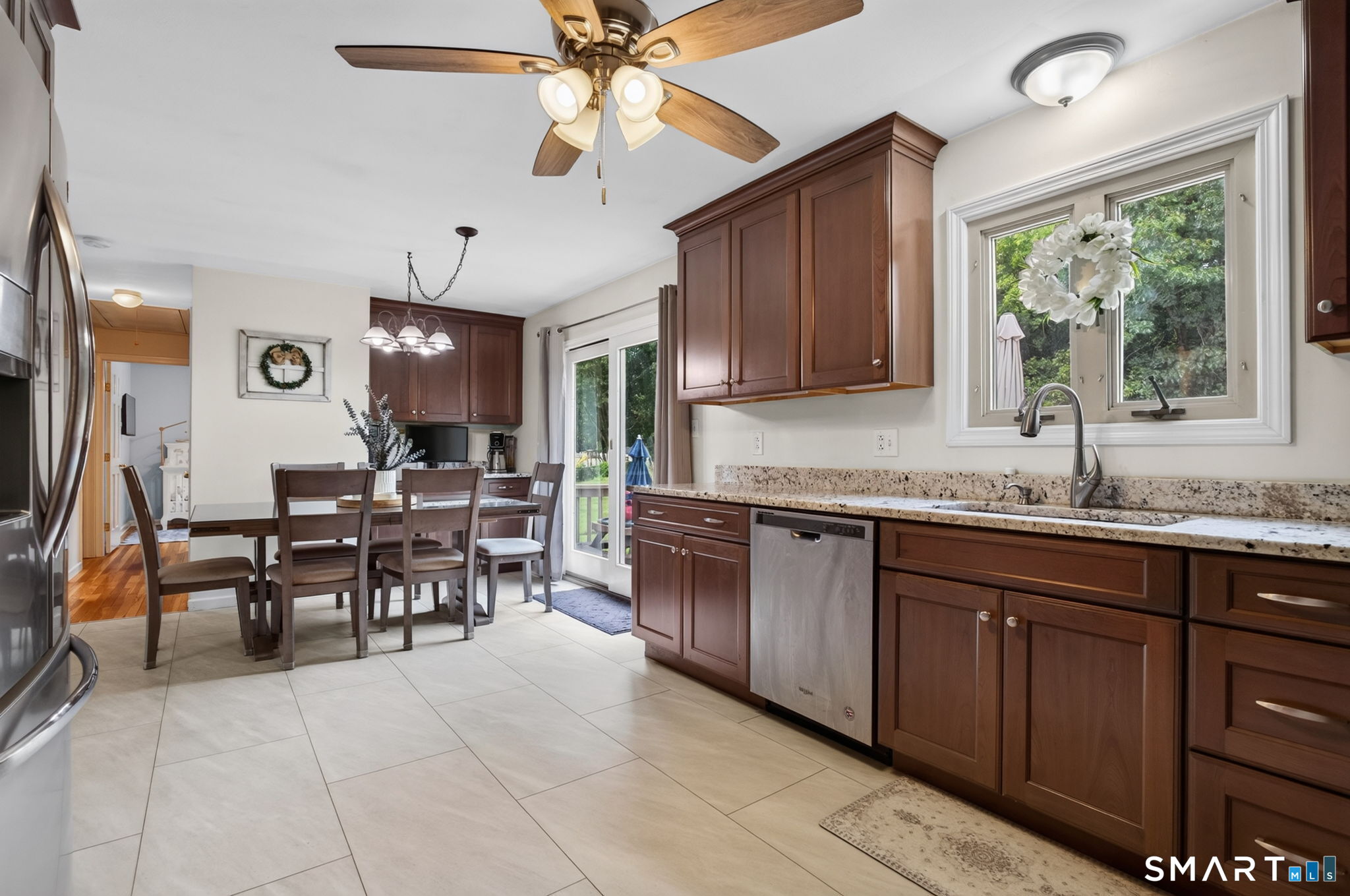 4 Palmer Road North Haven CT 06473