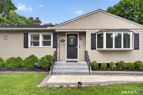 4 Palmer Road North Haven CT 06473