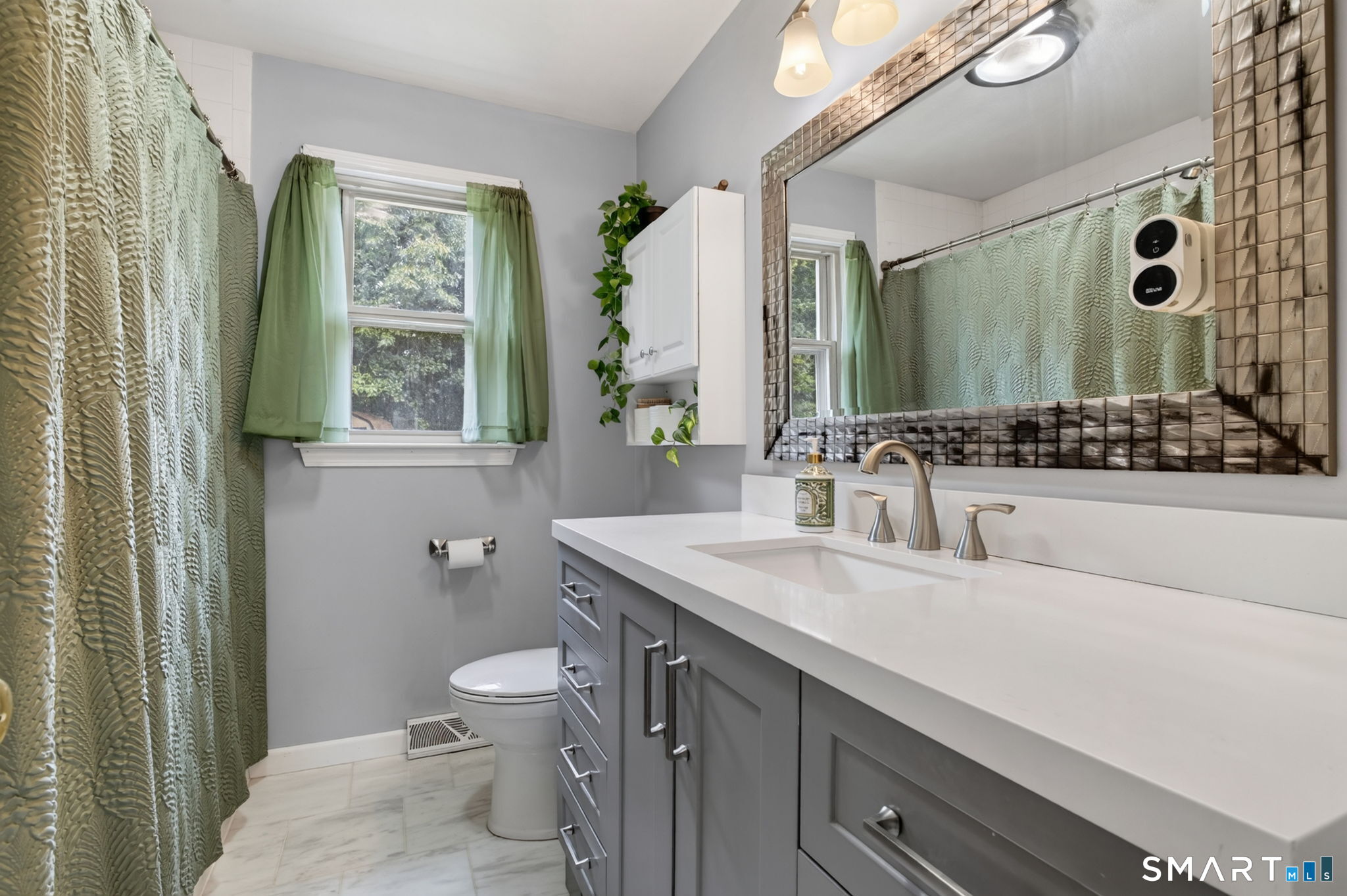 4 Palmer Road North Haven CT 06473