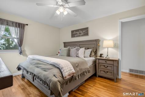 4 Palmer Road North Haven CT 06473