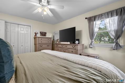 4 Palmer Road North Haven CT 06473