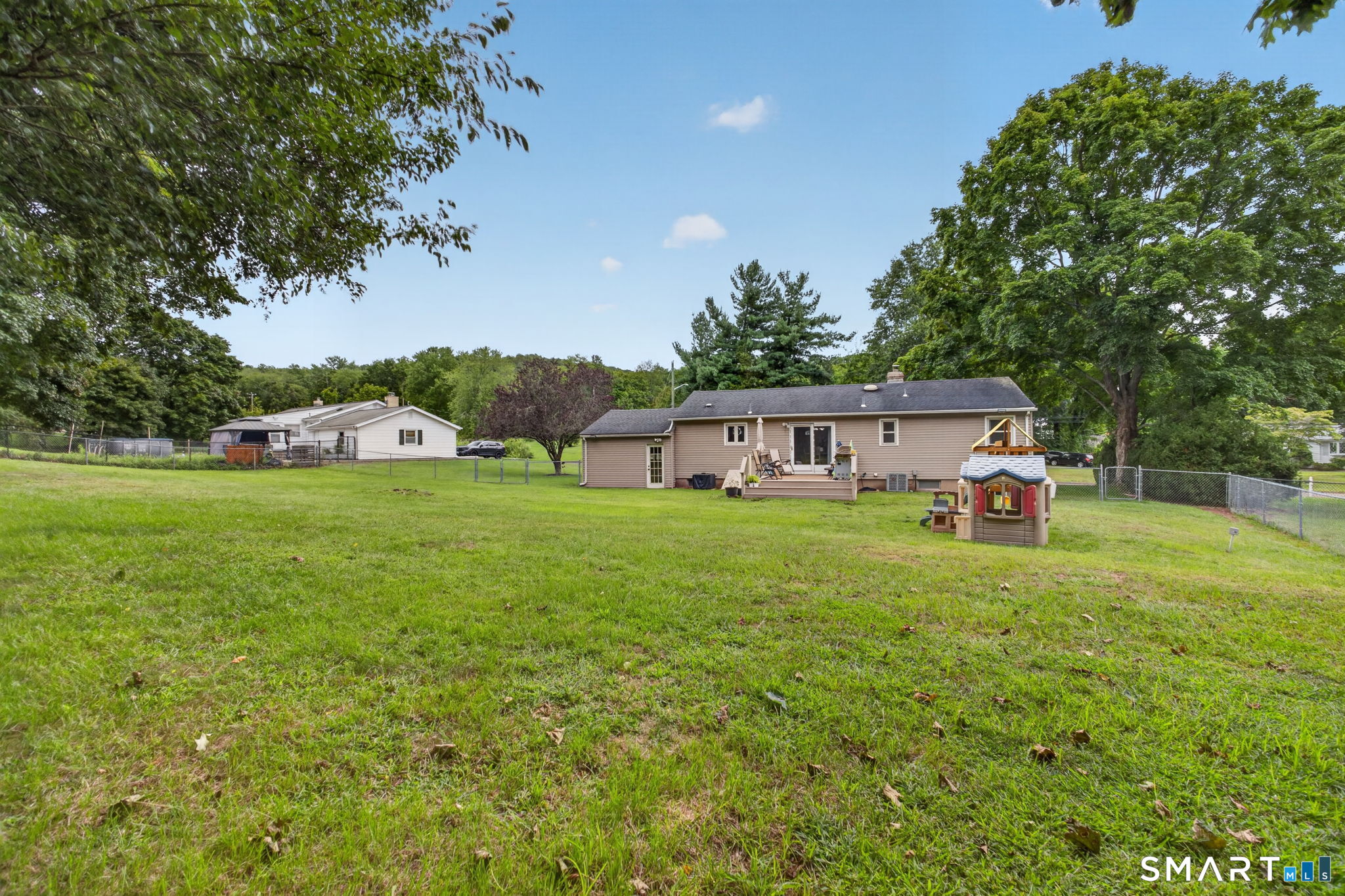 4 Palmer Road North Haven CT 06473