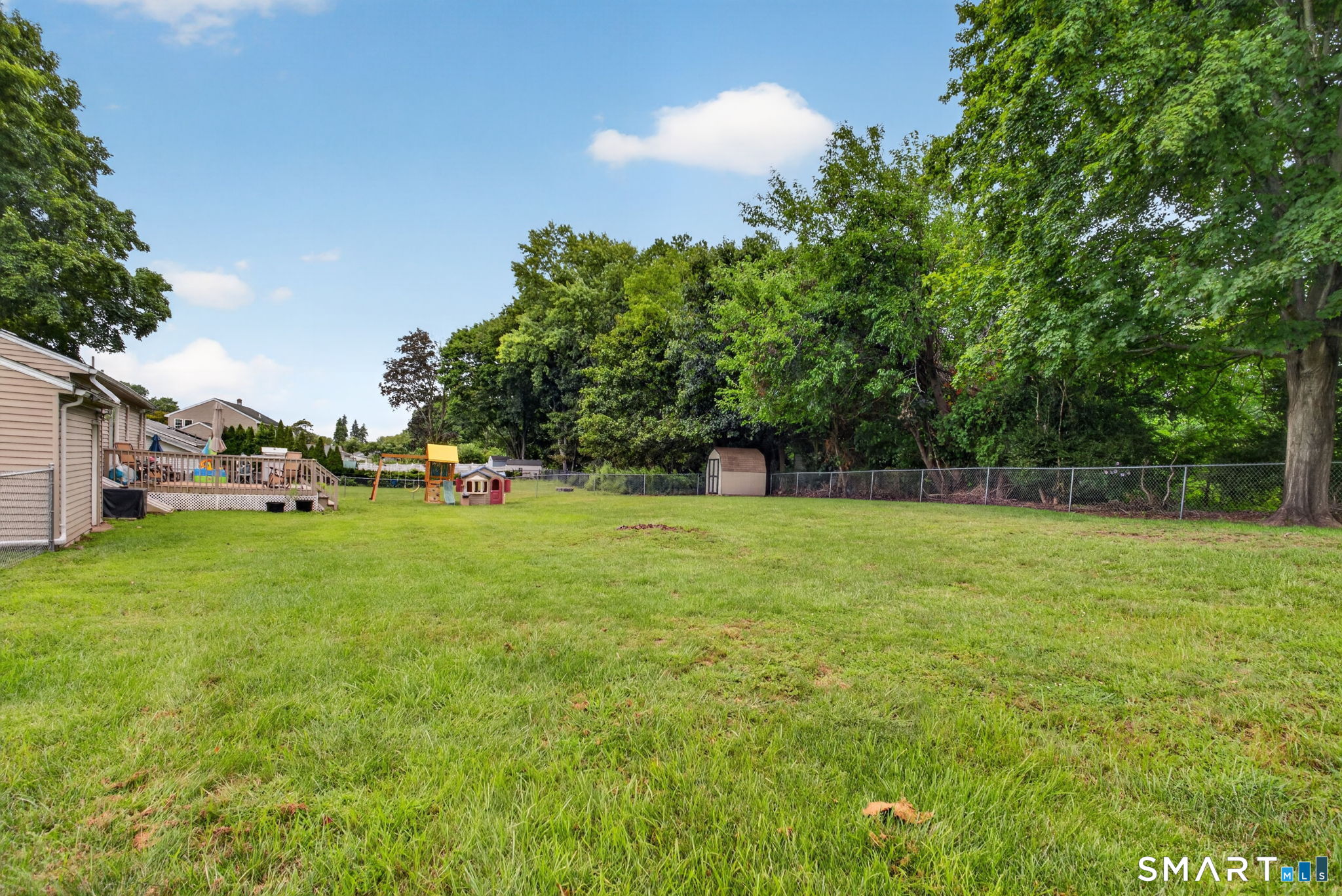 4 Palmer Road North Haven CT 06473