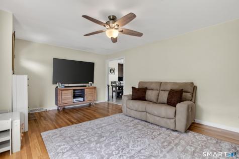 4 Palmer Road North Haven CT 06473