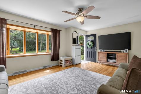 4 Palmer Road North Haven CT 06473