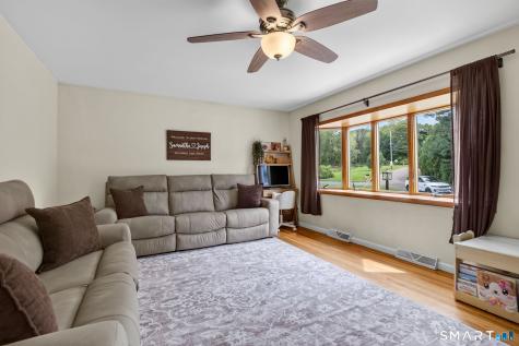 4 Palmer Road North Haven CT 06473