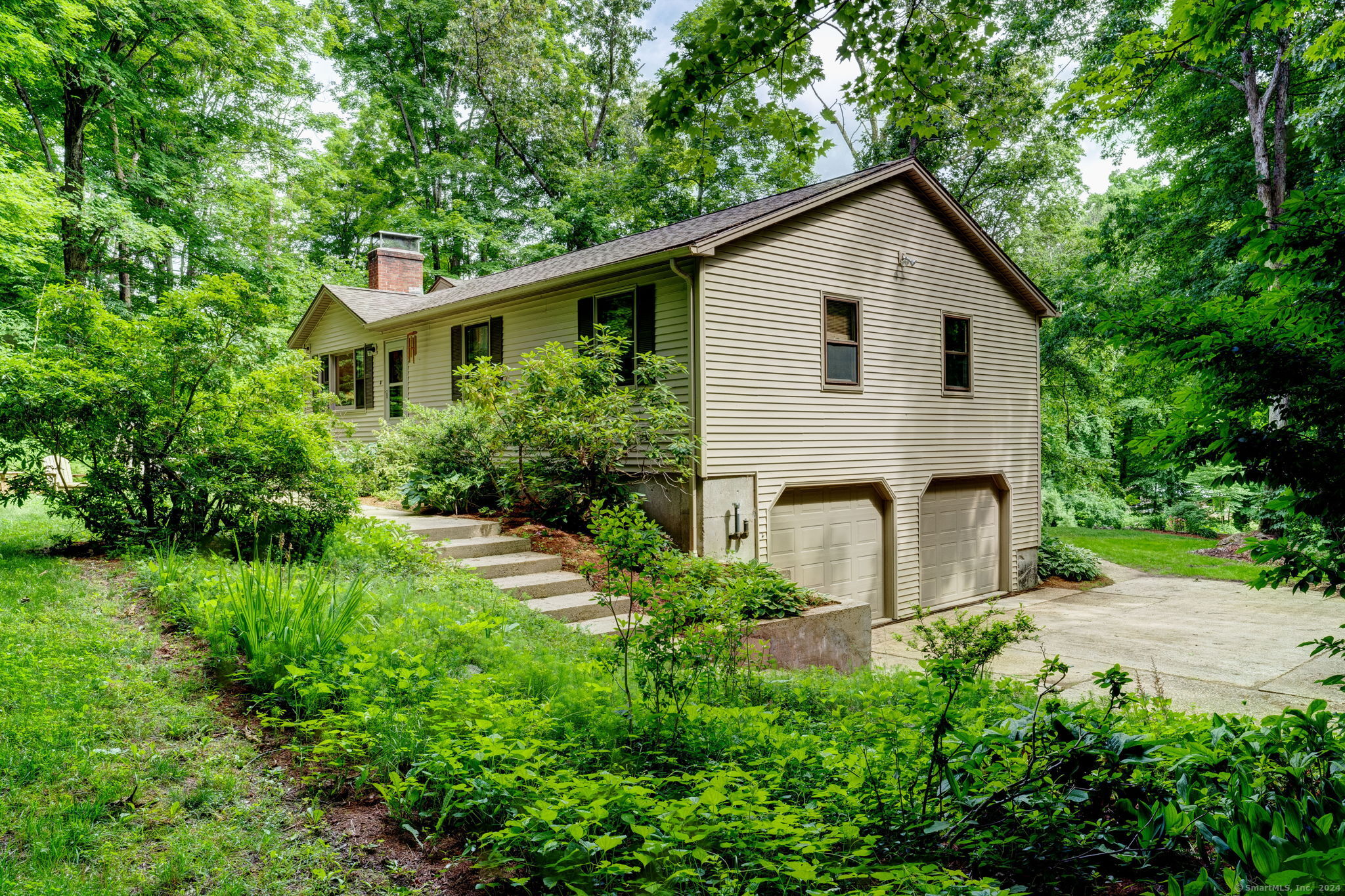 48 Johnson Road Columbia CT 06237