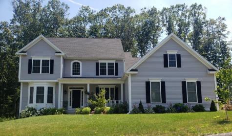 12 Beechwood Hollow Avon CT 06001