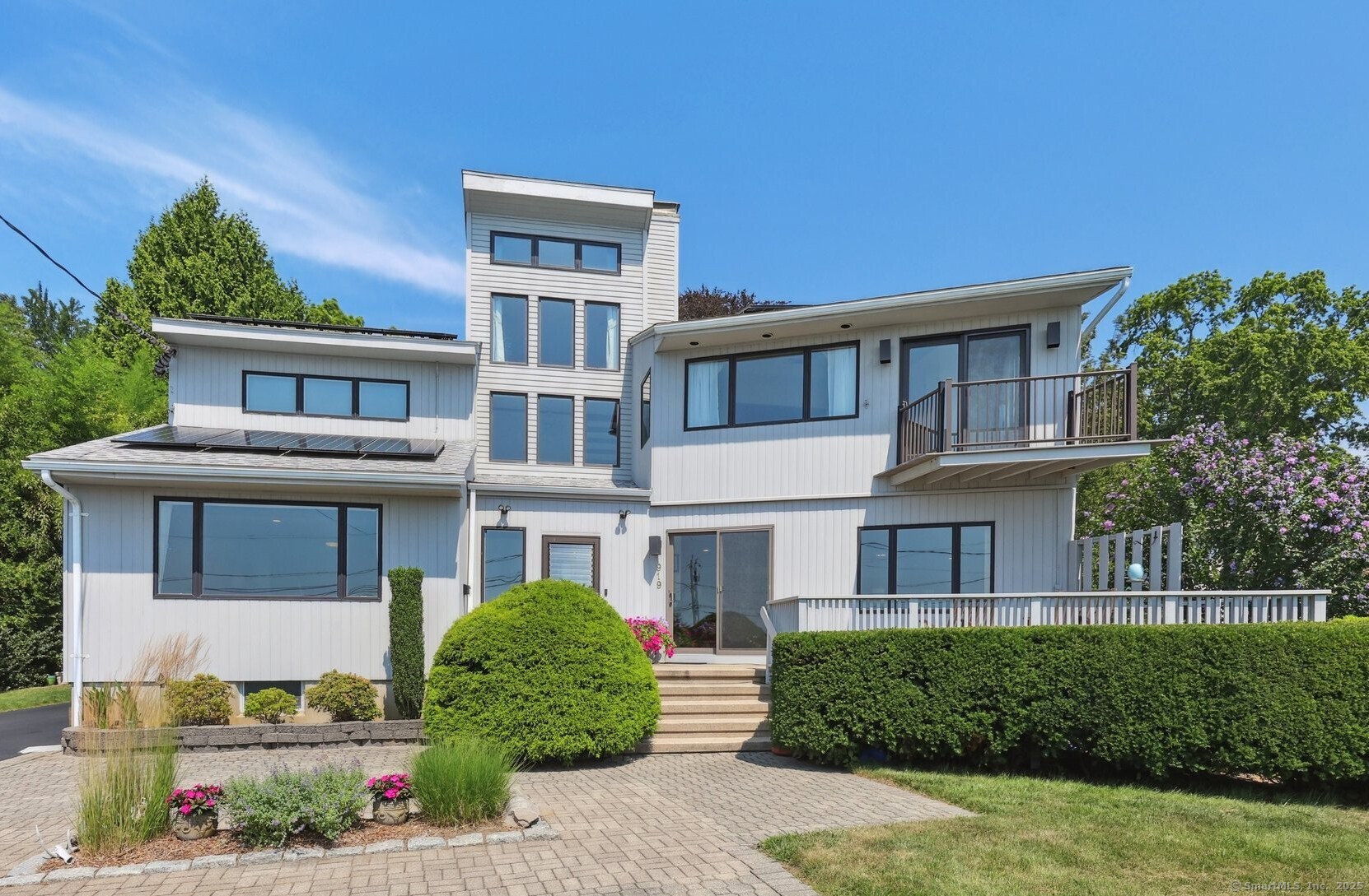 919 Pequot Avenue New London CT 06320