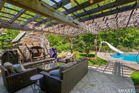 35 Cherry Gate Lane Trumbull CT 06611