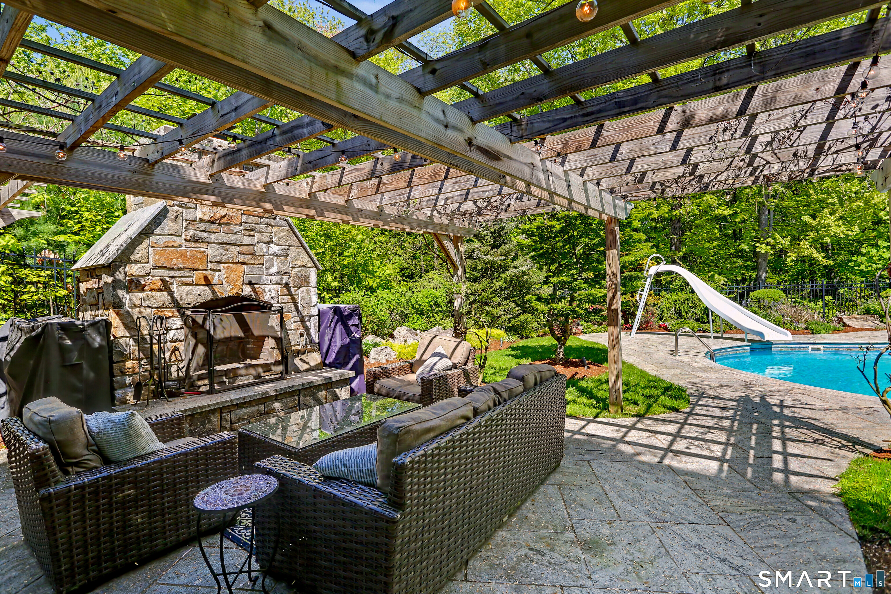 35 Cherry Gate Lane Trumbull CT 06611