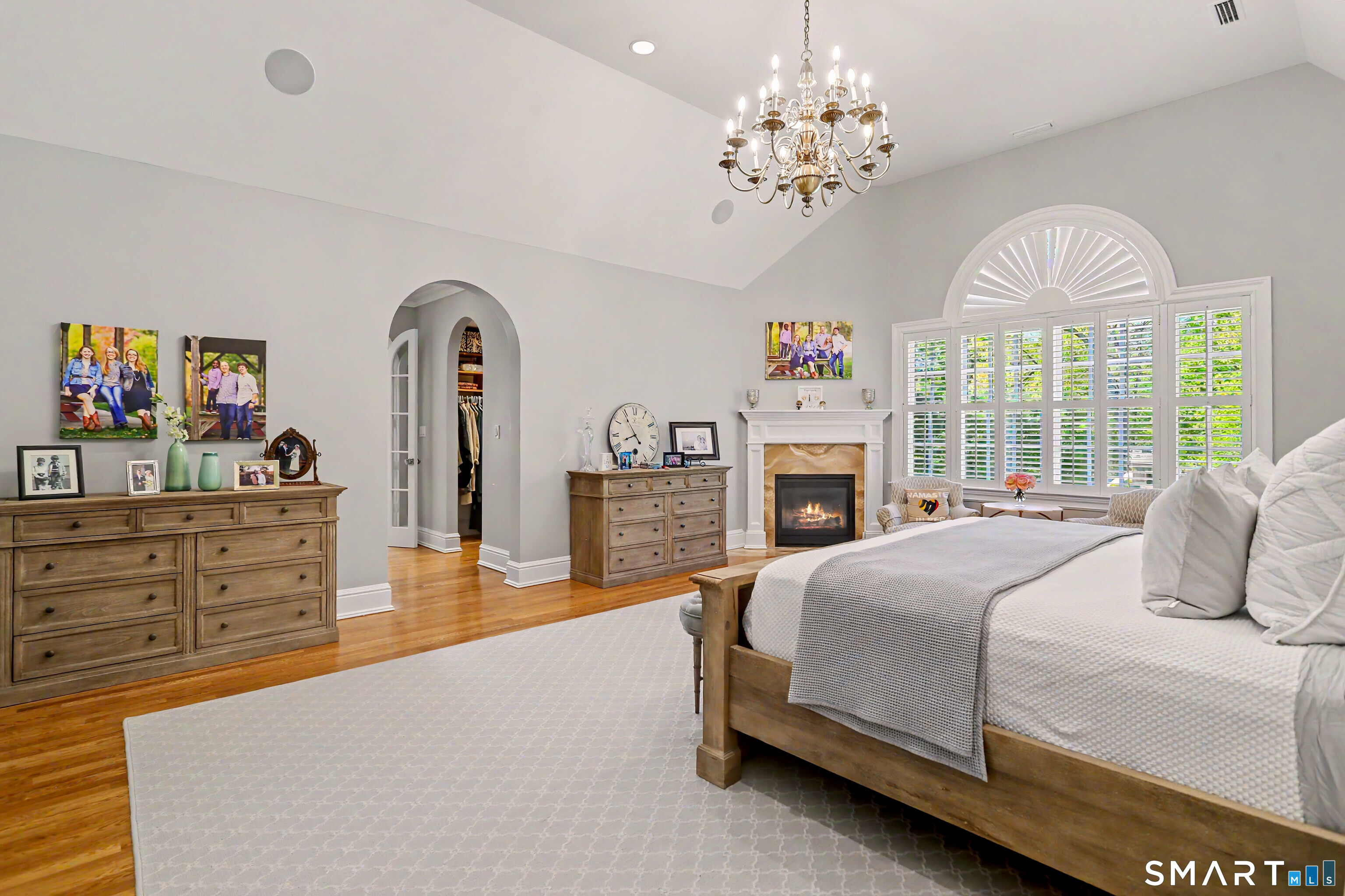 35 Cherry Gate Lane Trumbull CT 06611