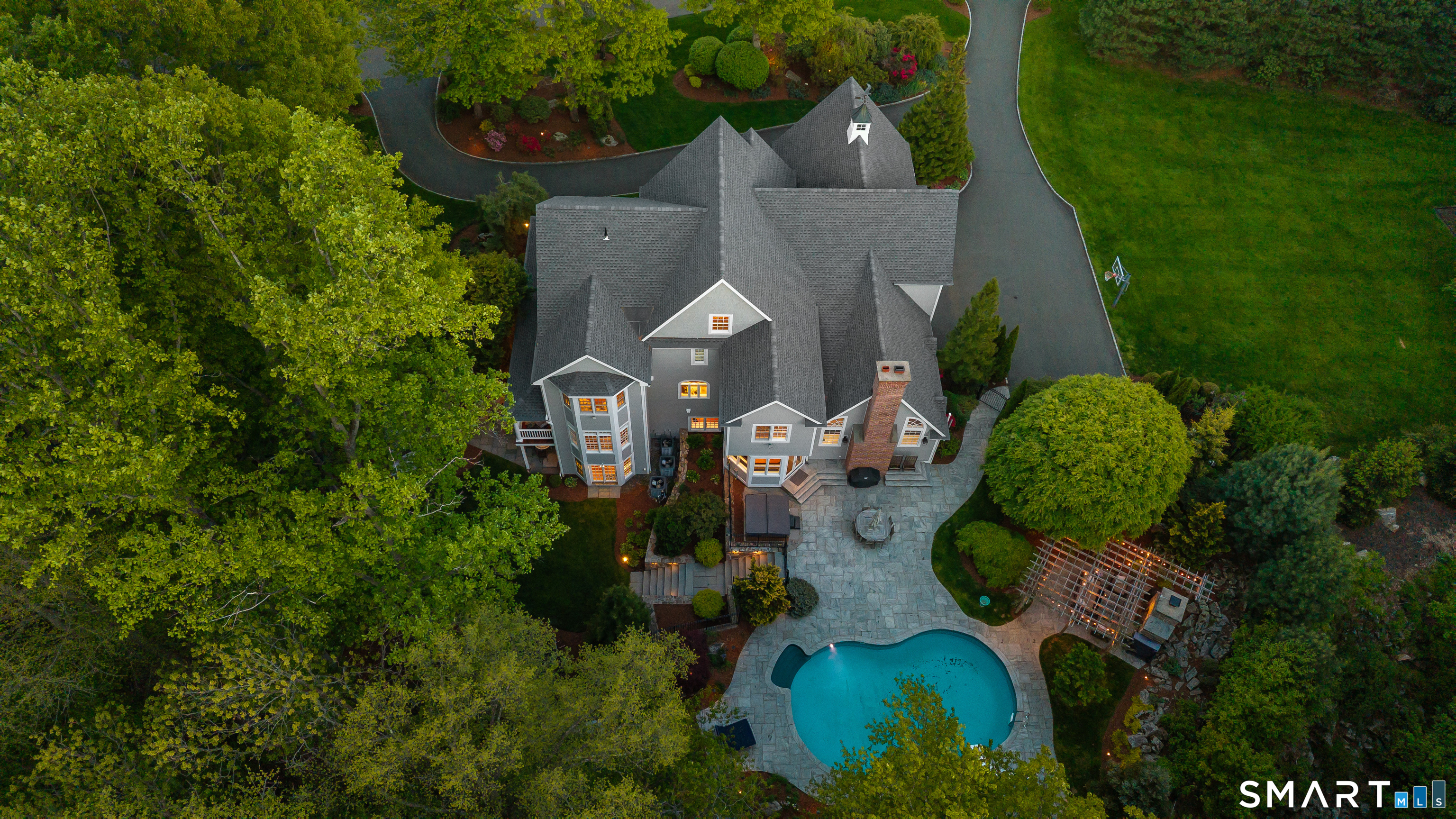 35 Cherry Gate Lane Trumbull CT 06611