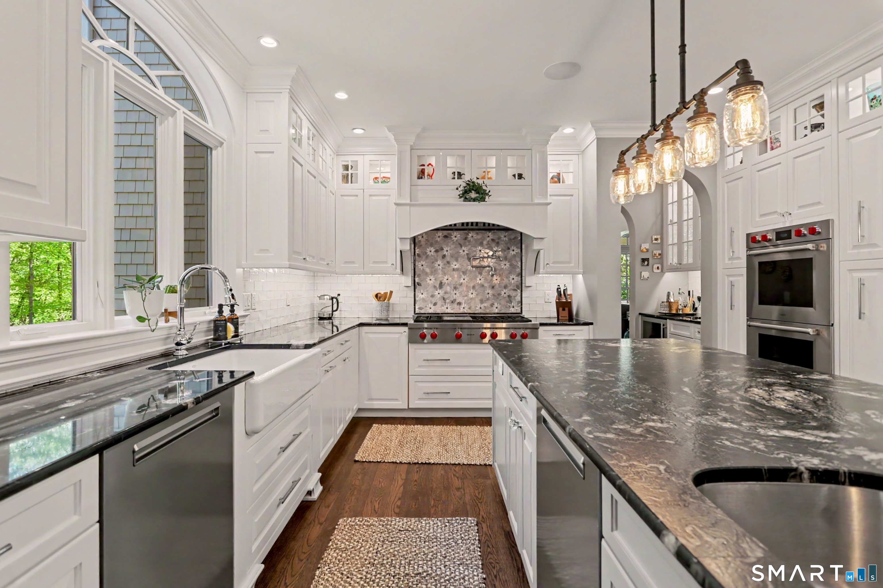 35 Cherry Gate Lane Trumbull CT 06611