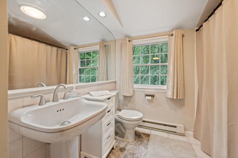 140 Woodland Hills Road Southbury CT 06488