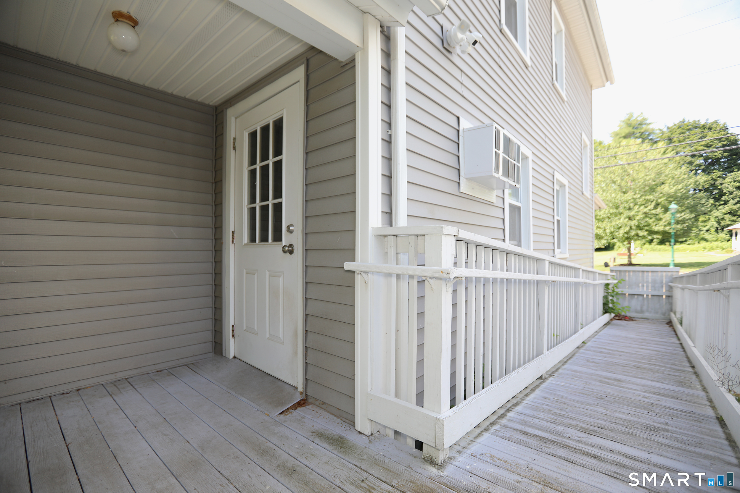 38 Main Street Simsbury CT 06081
