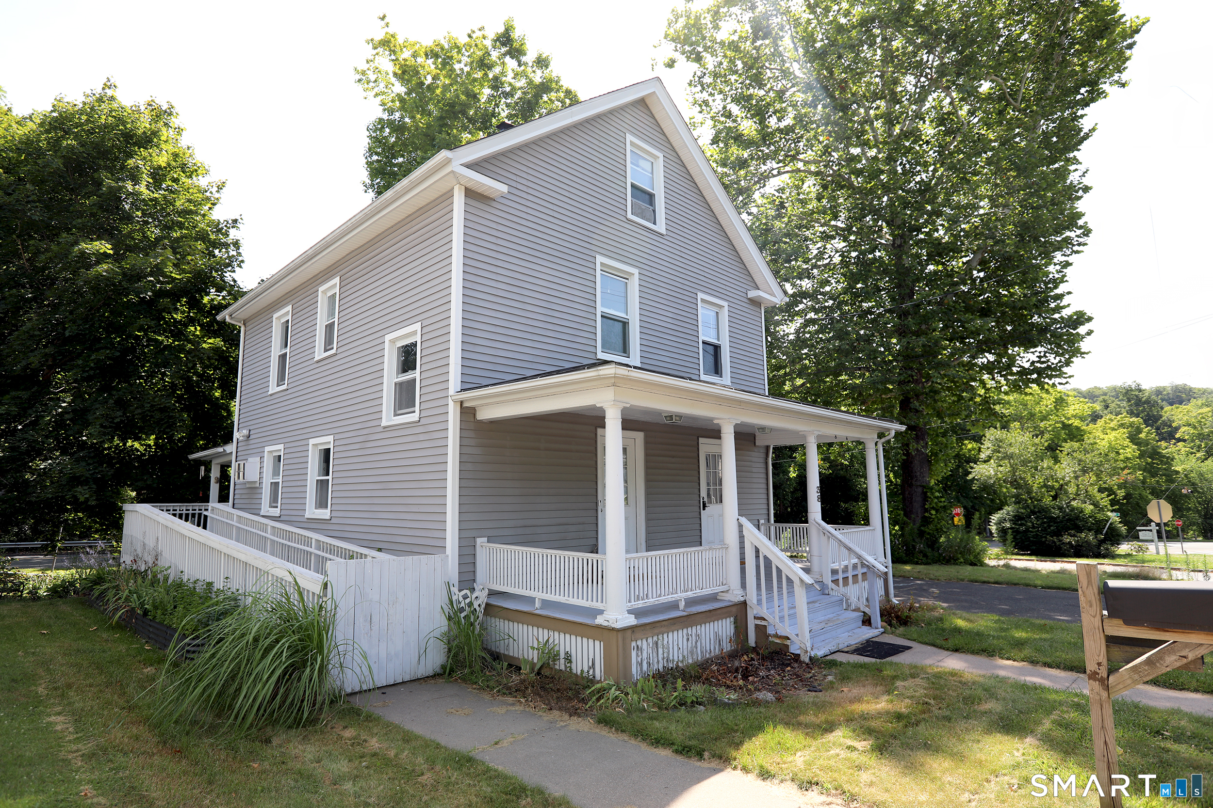 38 Main Street Simsbury CT 06081