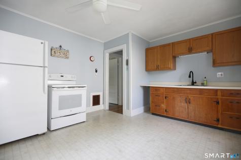 38 Main Street Simsbury CT 06081