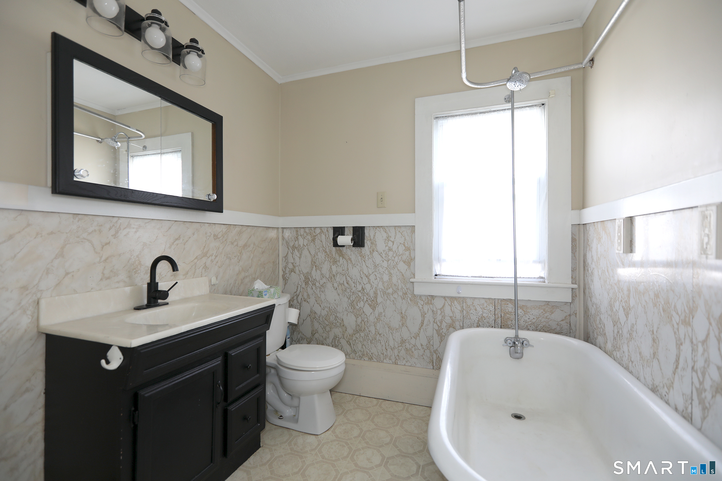 38 Main Street Simsbury CT 06081