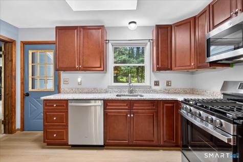 22 Robinwood Road Hamden CT 06517