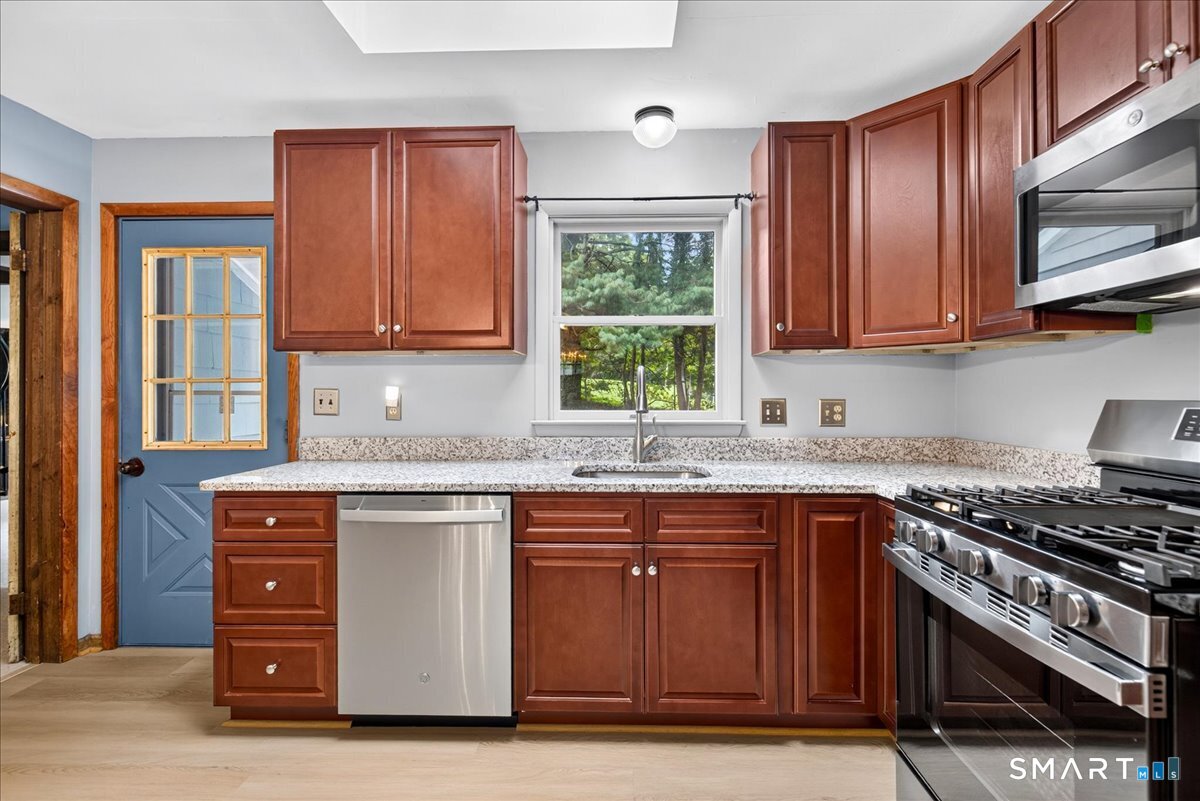 22 Robinwood Road Hamden CT 06517