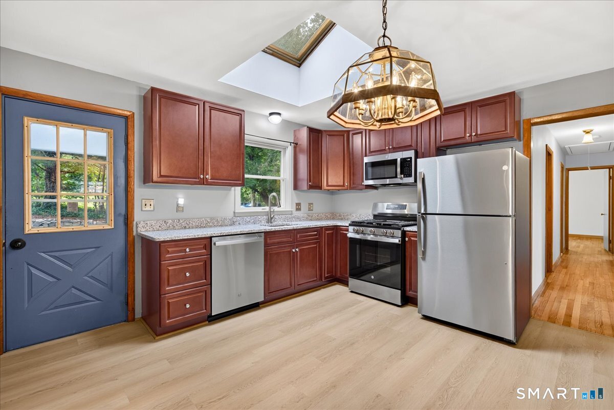 22 Robinwood Road Hamden CT 06517