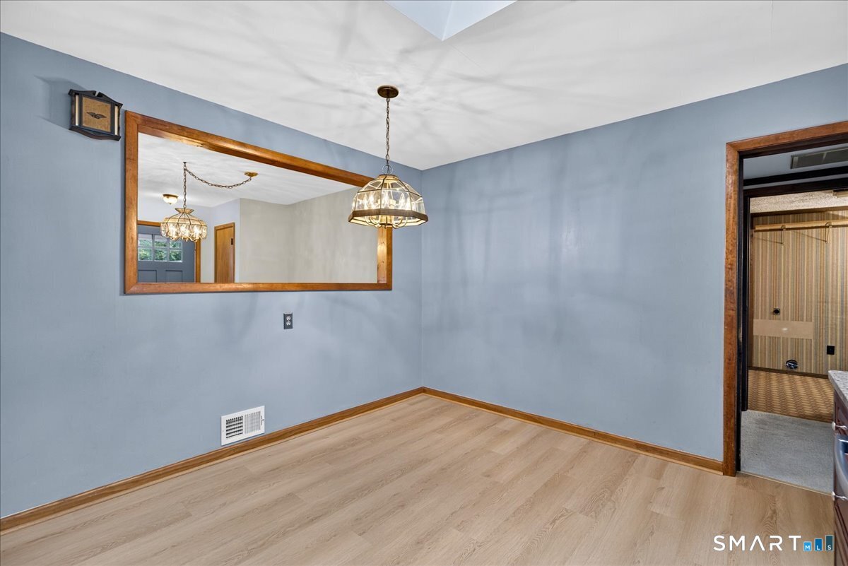 22 Robinwood Road Hamden CT 06517