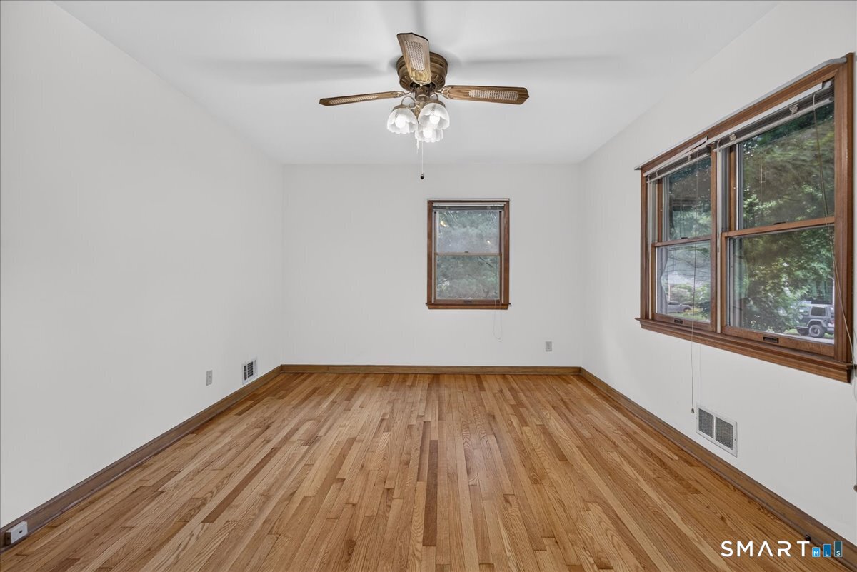 22 Robinwood Road Hamden CT 06517