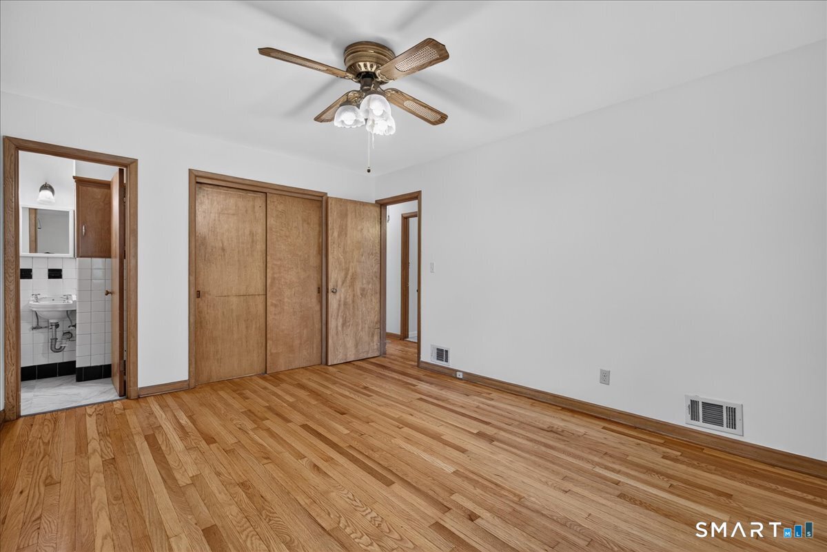 22 Robinwood Road Hamden CT 06517