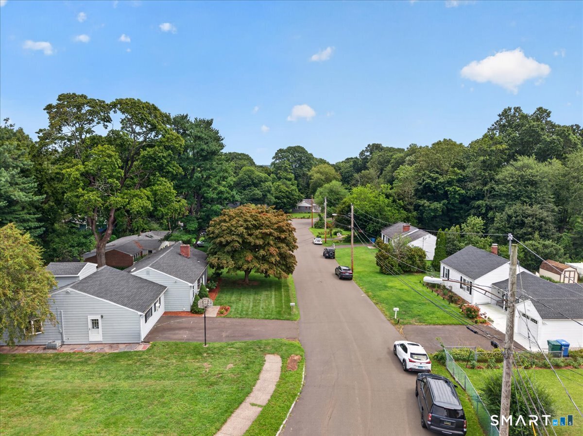 22 Robinwood Road Hamden CT 06517