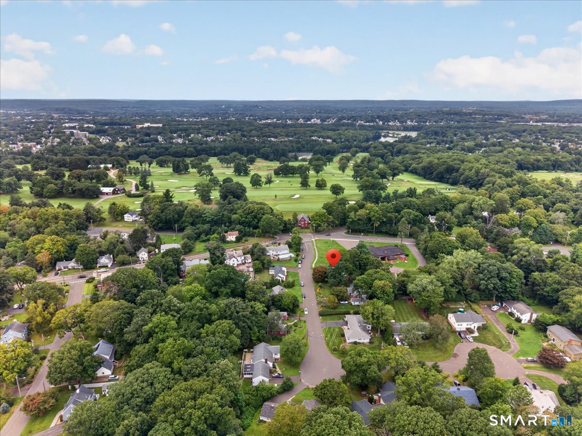 22 Robinwood Road Hamden CT 06517