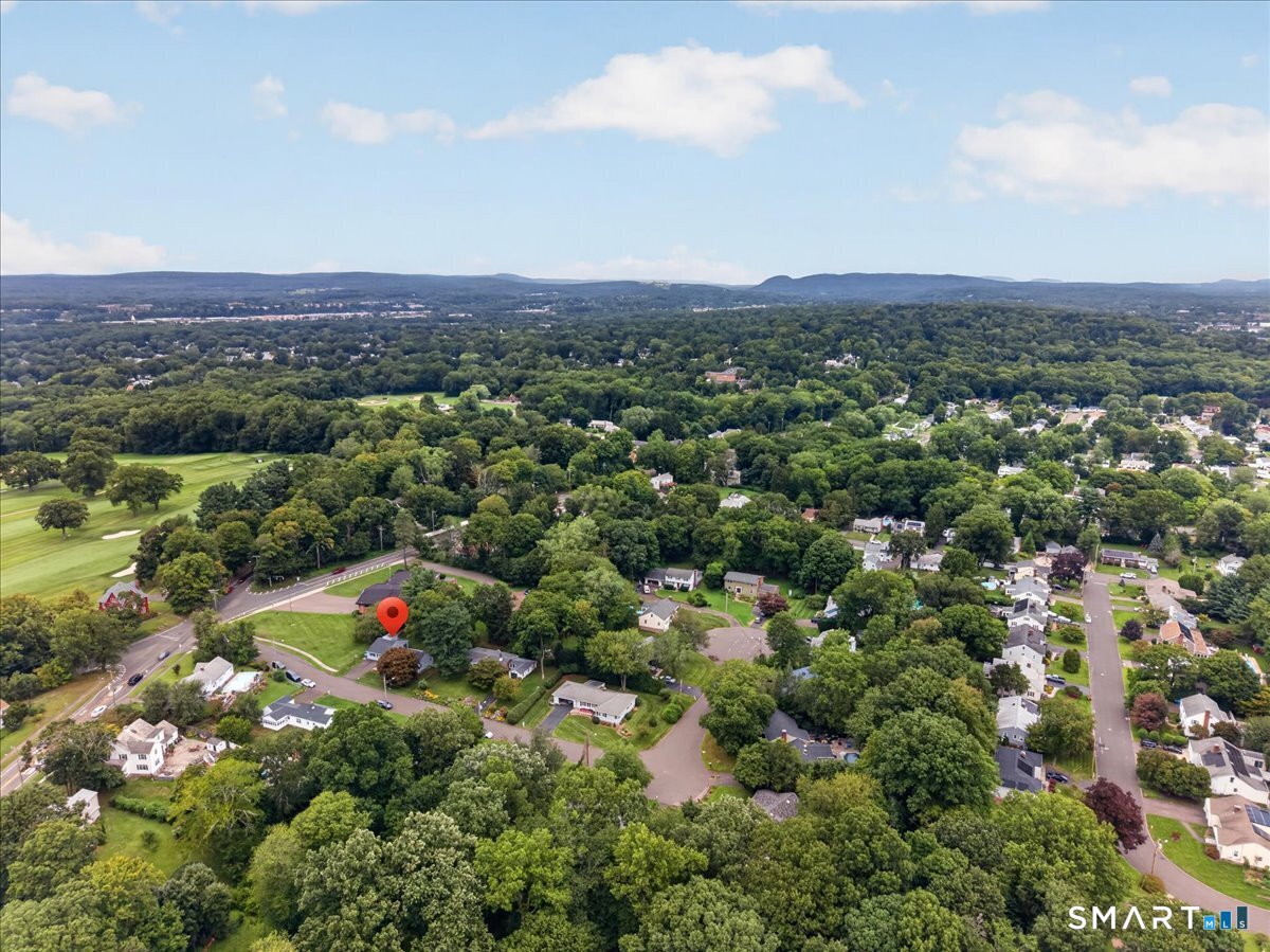 22 Robinwood Road Hamden CT 06517