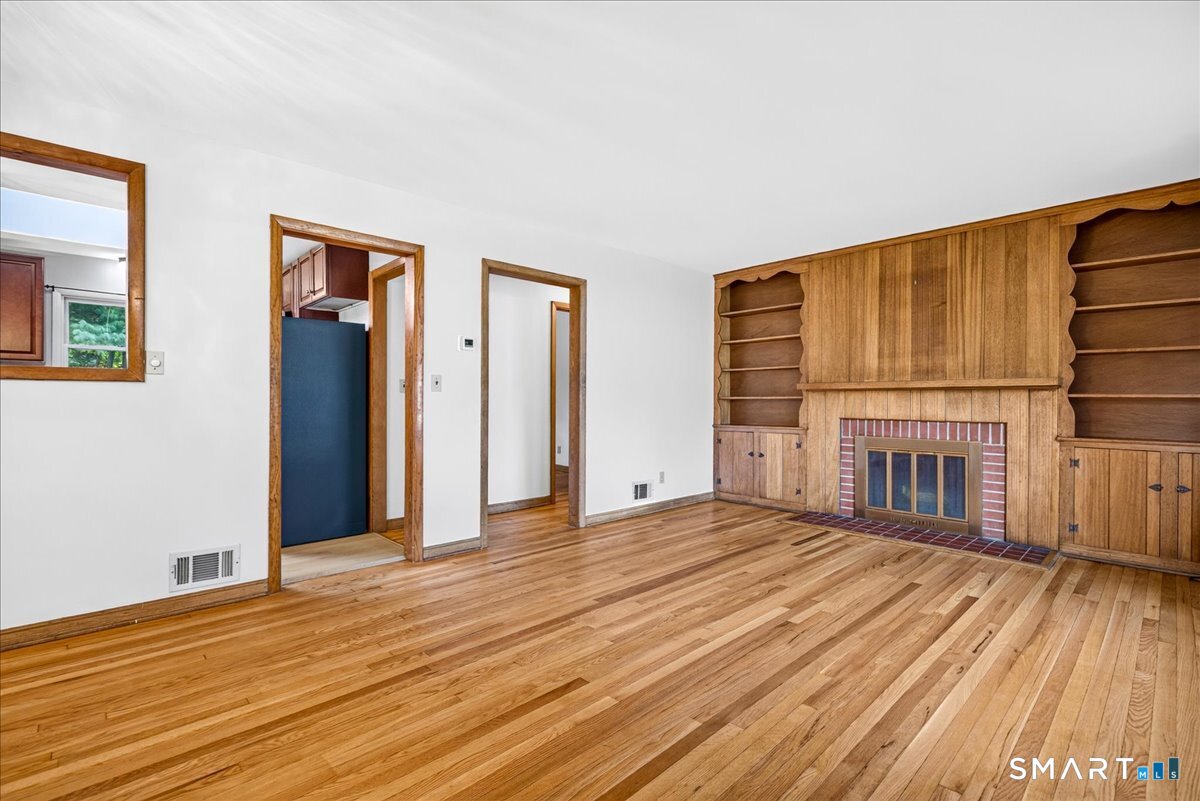 22 Robinwood Road Hamden CT 06517