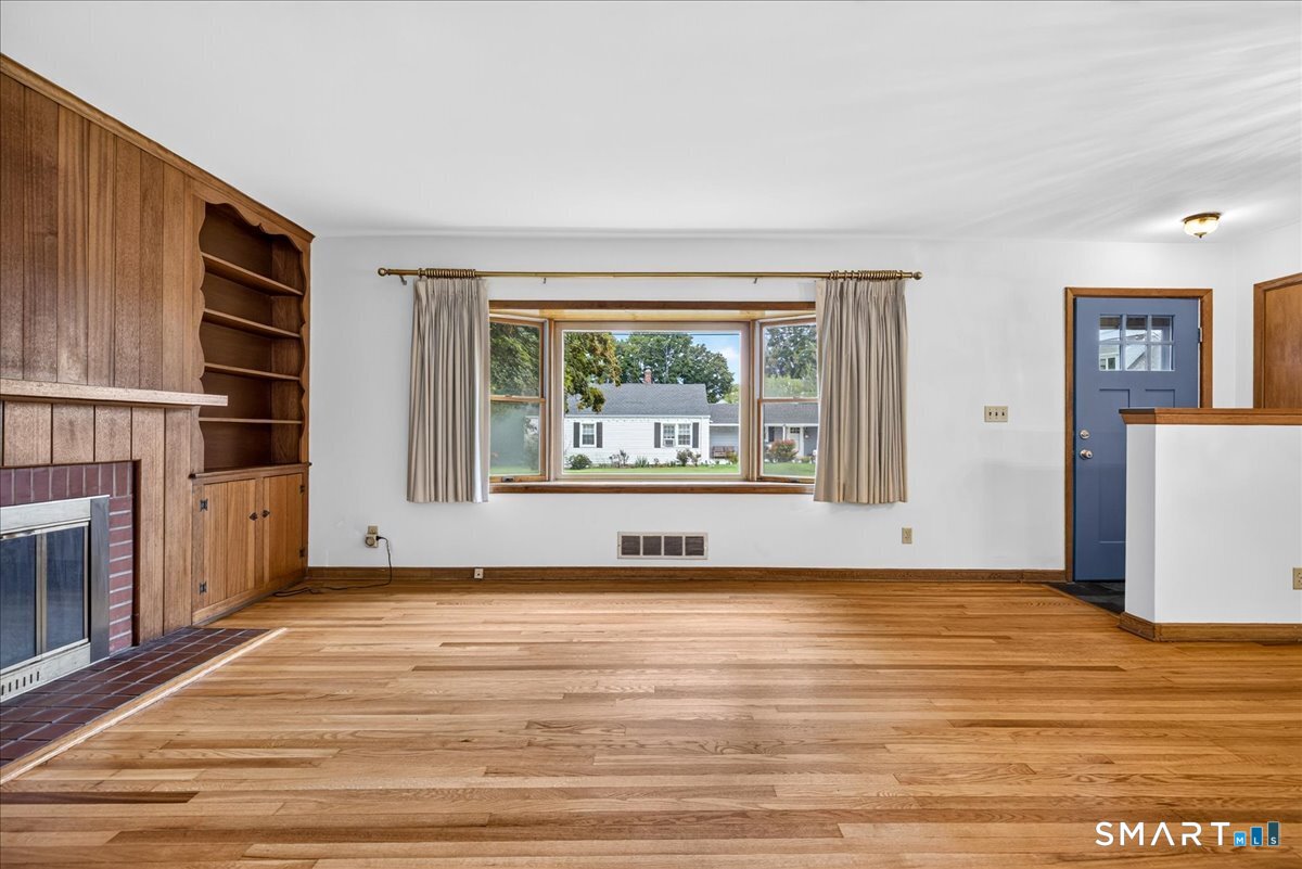 22 Robinwood Road Hamden CT 06517