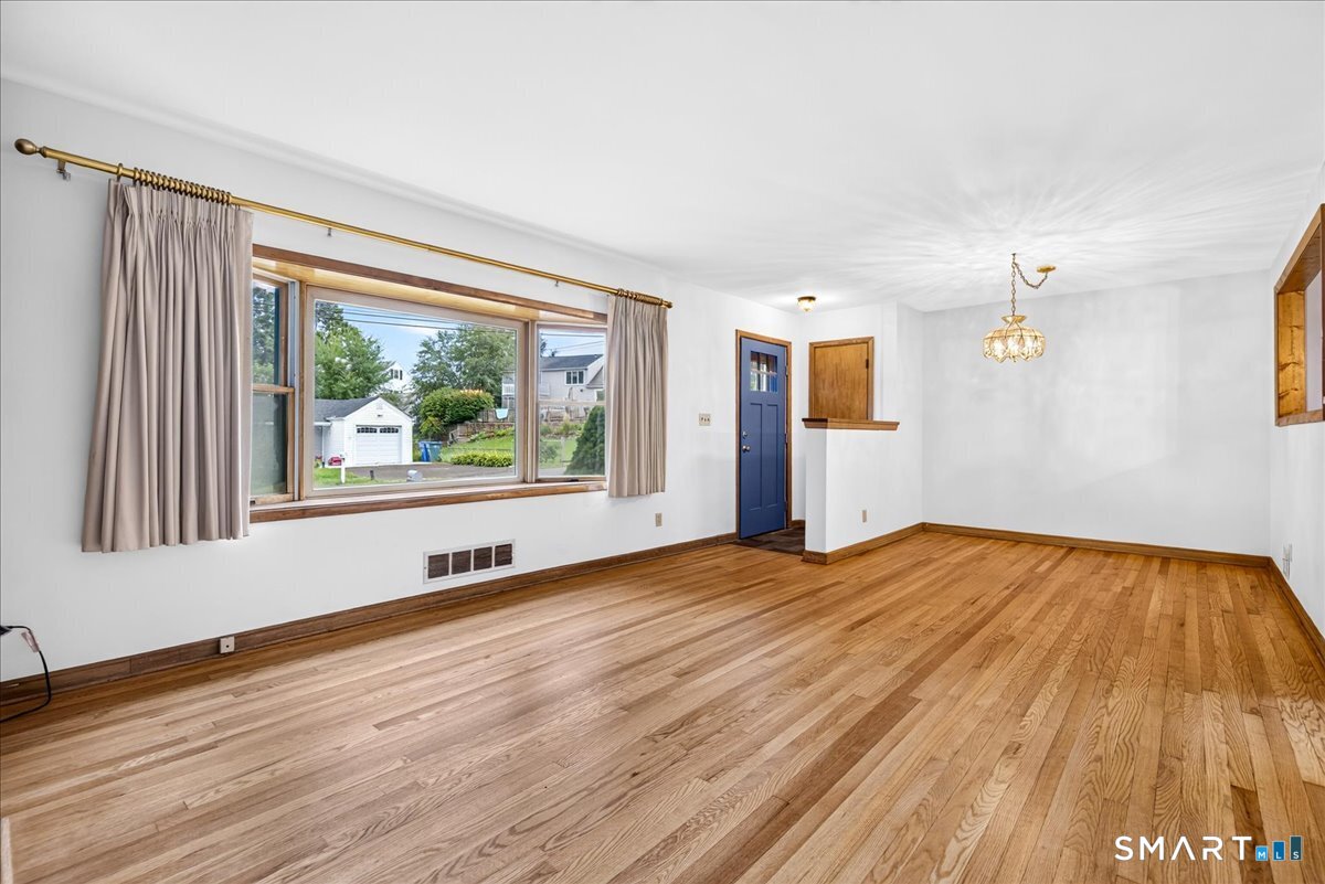 22 Robinwood Road Hamden CT 06517
