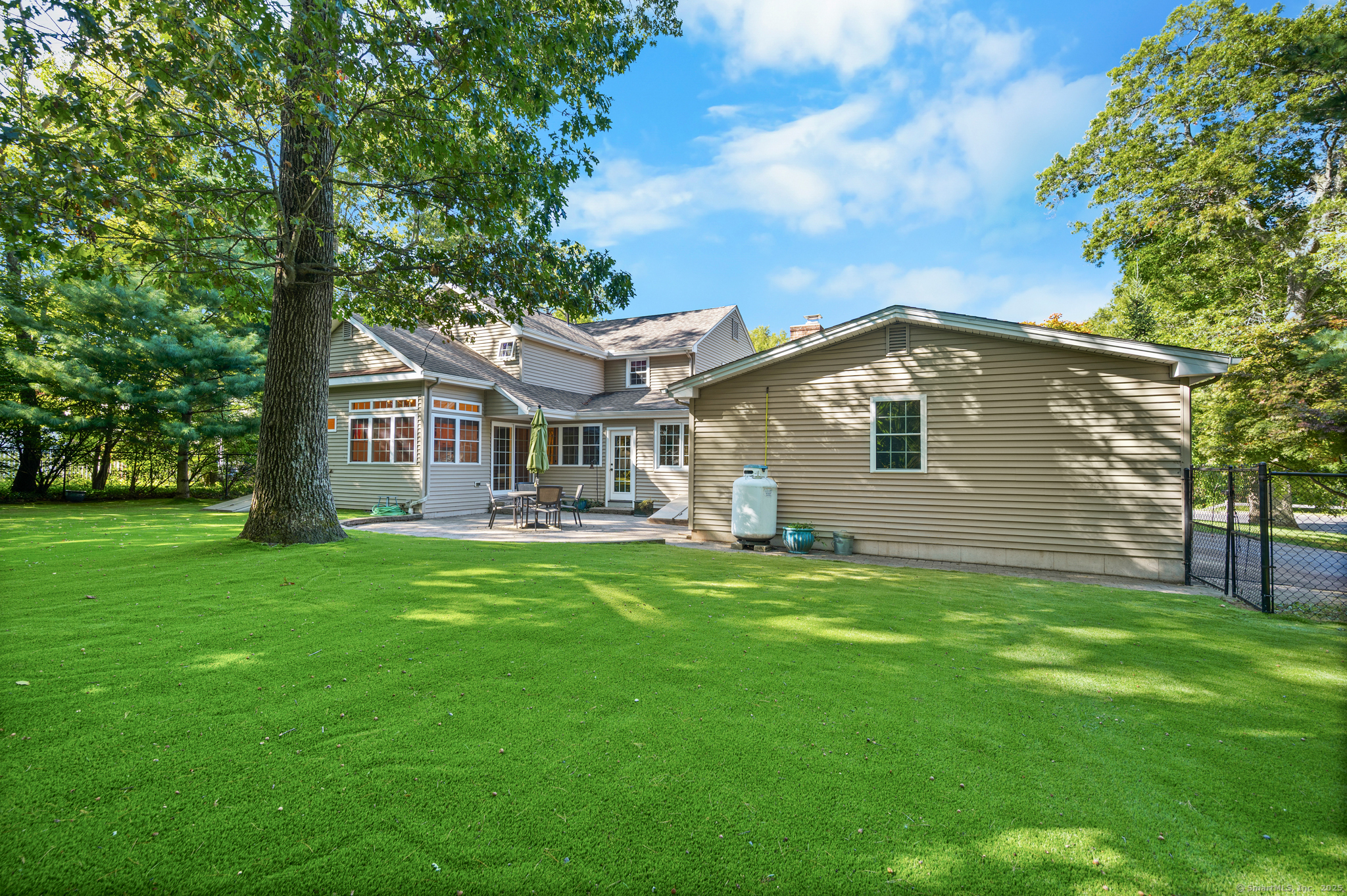 558 Spring Street Manchester CT 06040