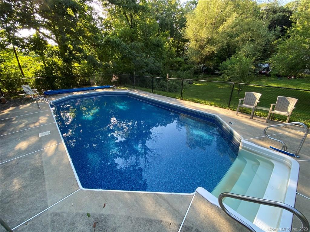 423 Old Waterbury Road Southbury CT 06488
