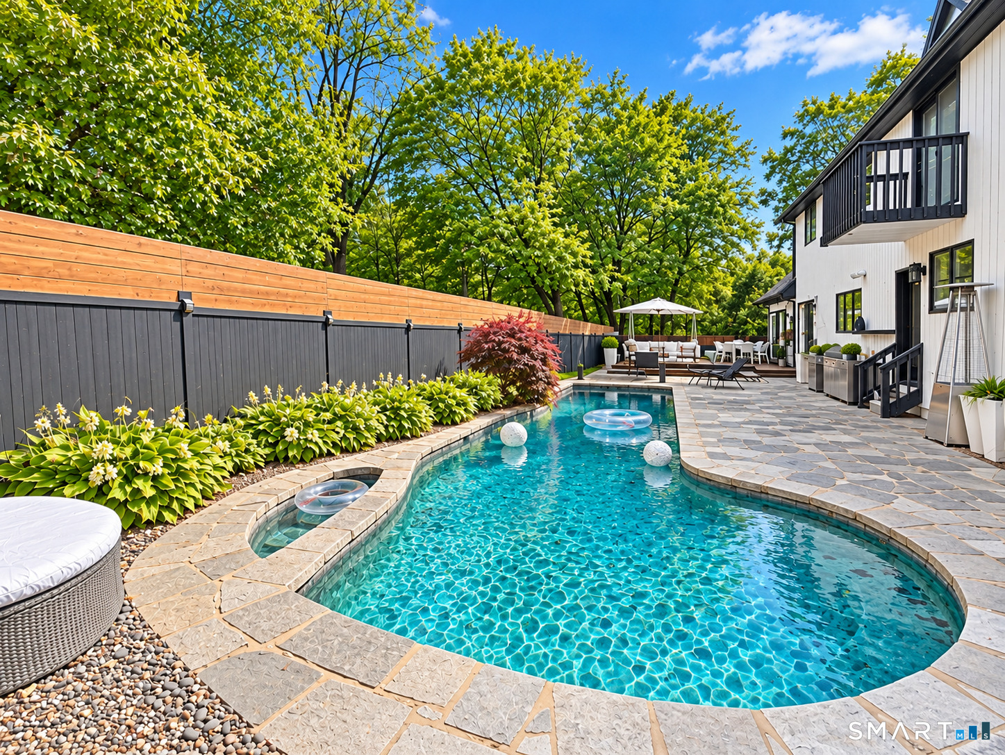 68 Revonah Circle Stamford CT 06905