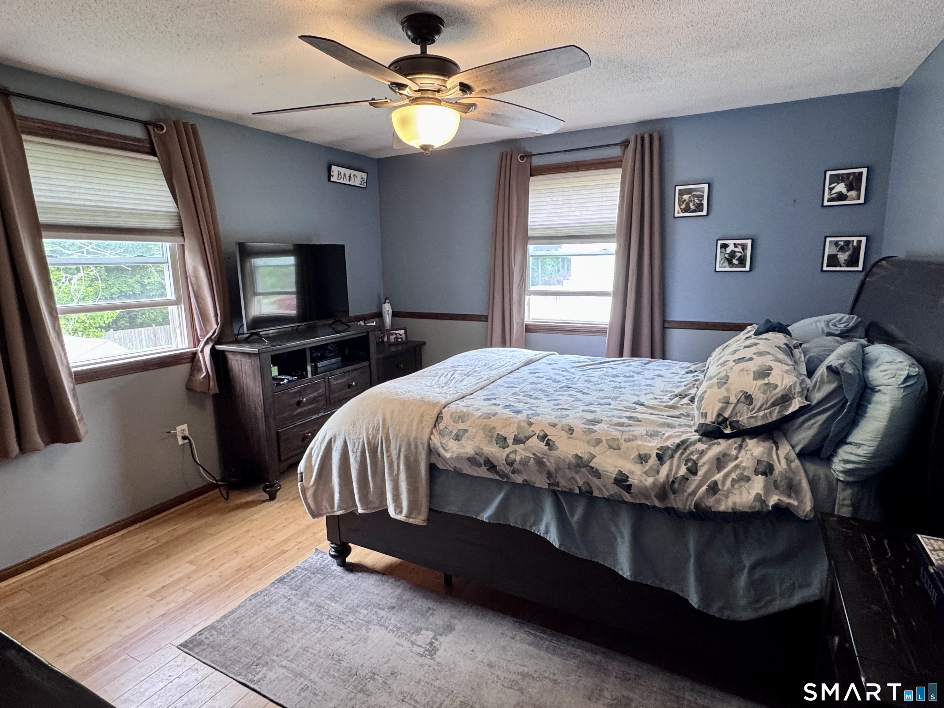 24 Middle Road Enfield CT 06082