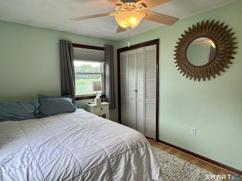 24 Middle Road Enfield CT 06082