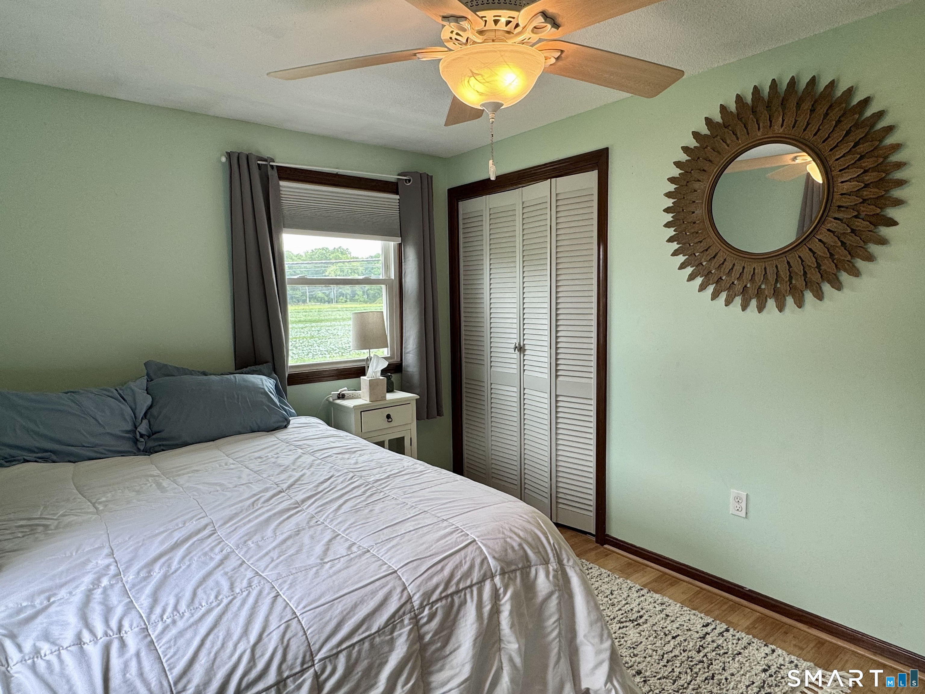24 Middle Road Enfield CT 06082