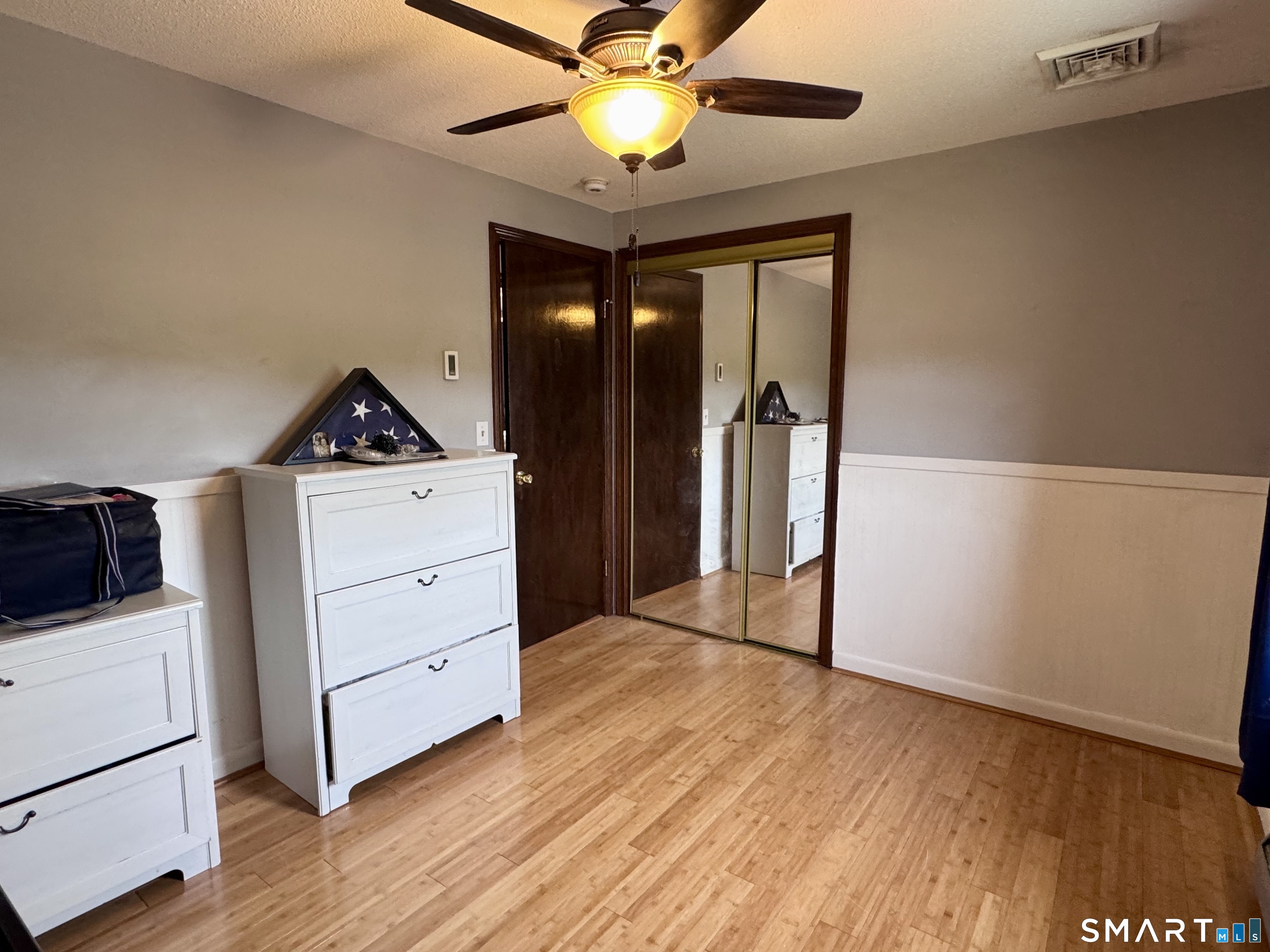 24 Middle Road Enfield CT 06082