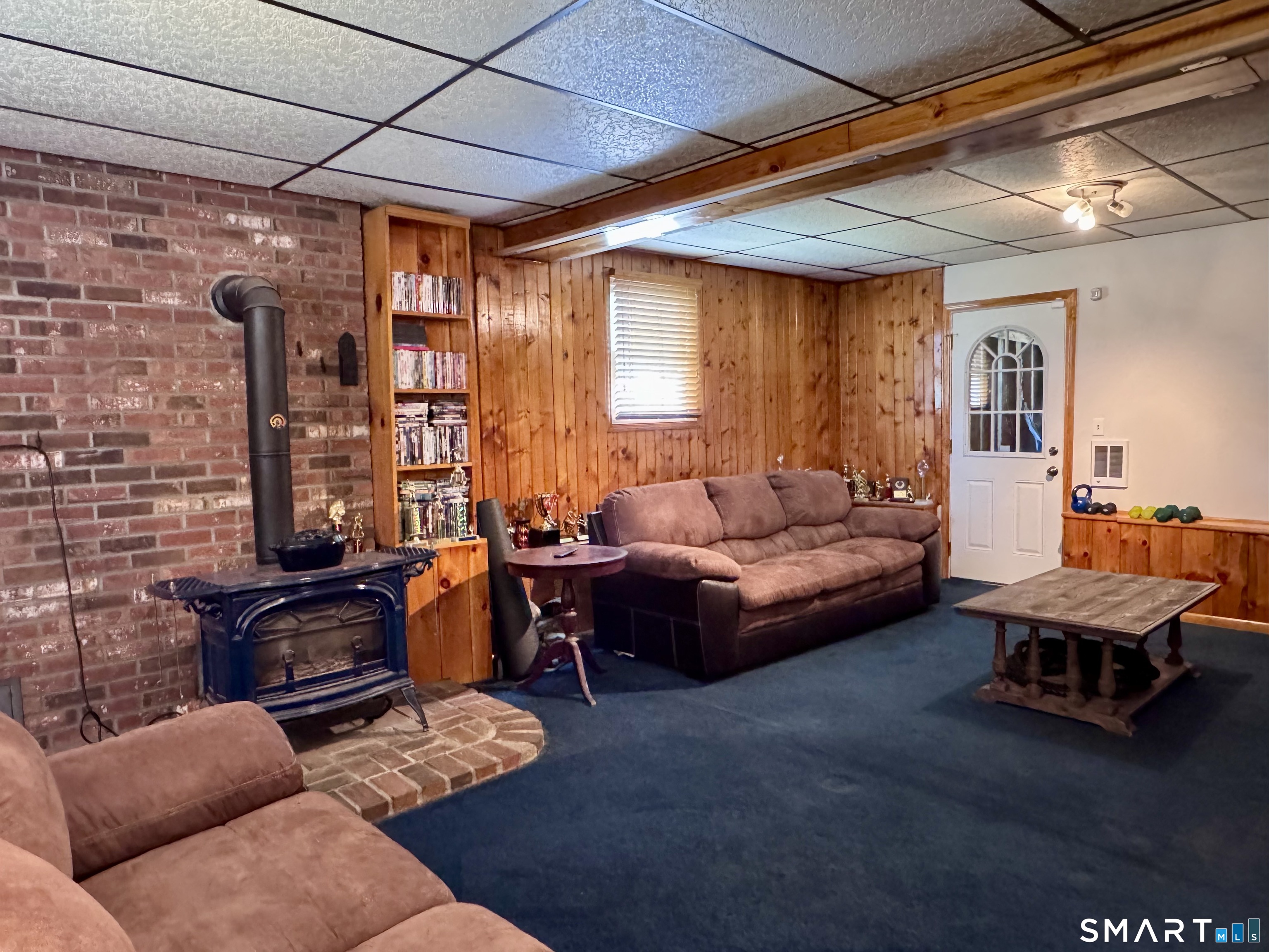 24 Middle Road Enfield CT 06082