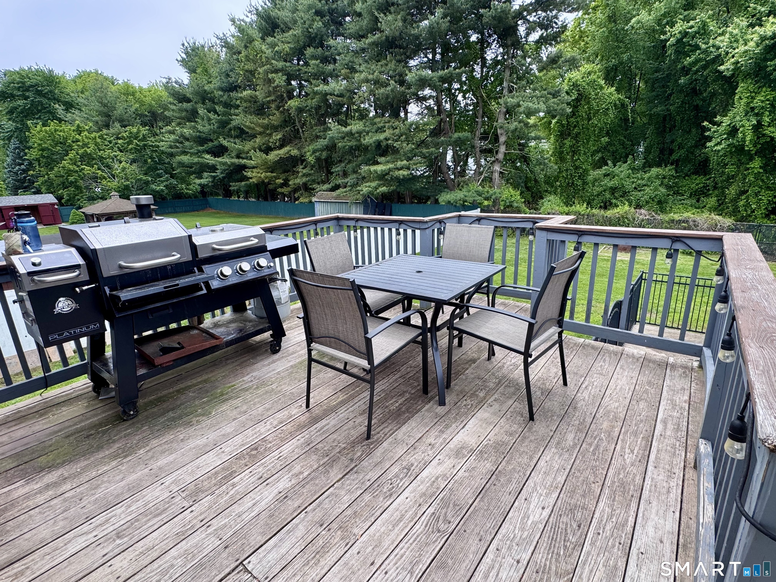 24 Middle Road Enfield CT 06082