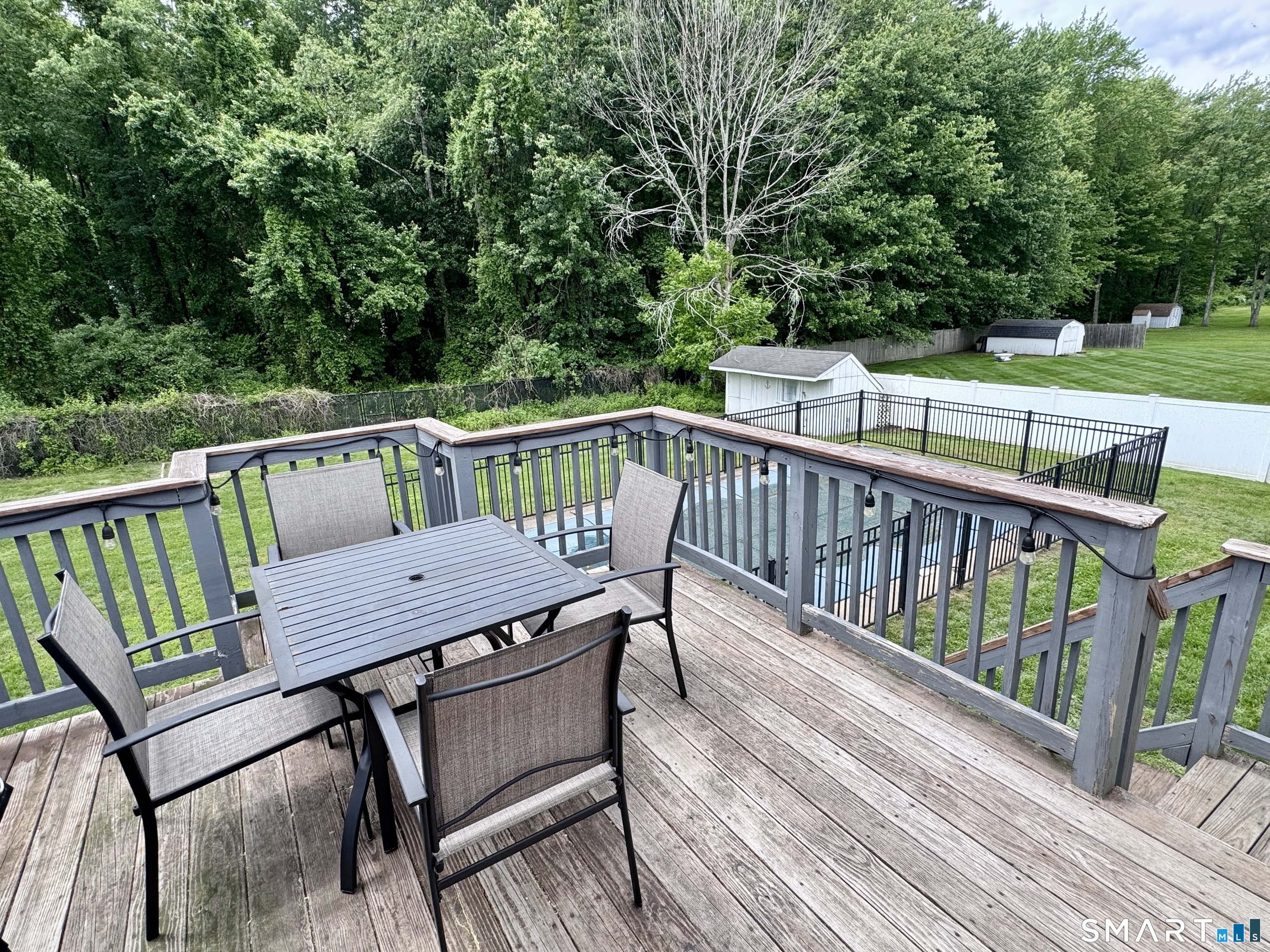 24 Middle Road Enfield CT 06082