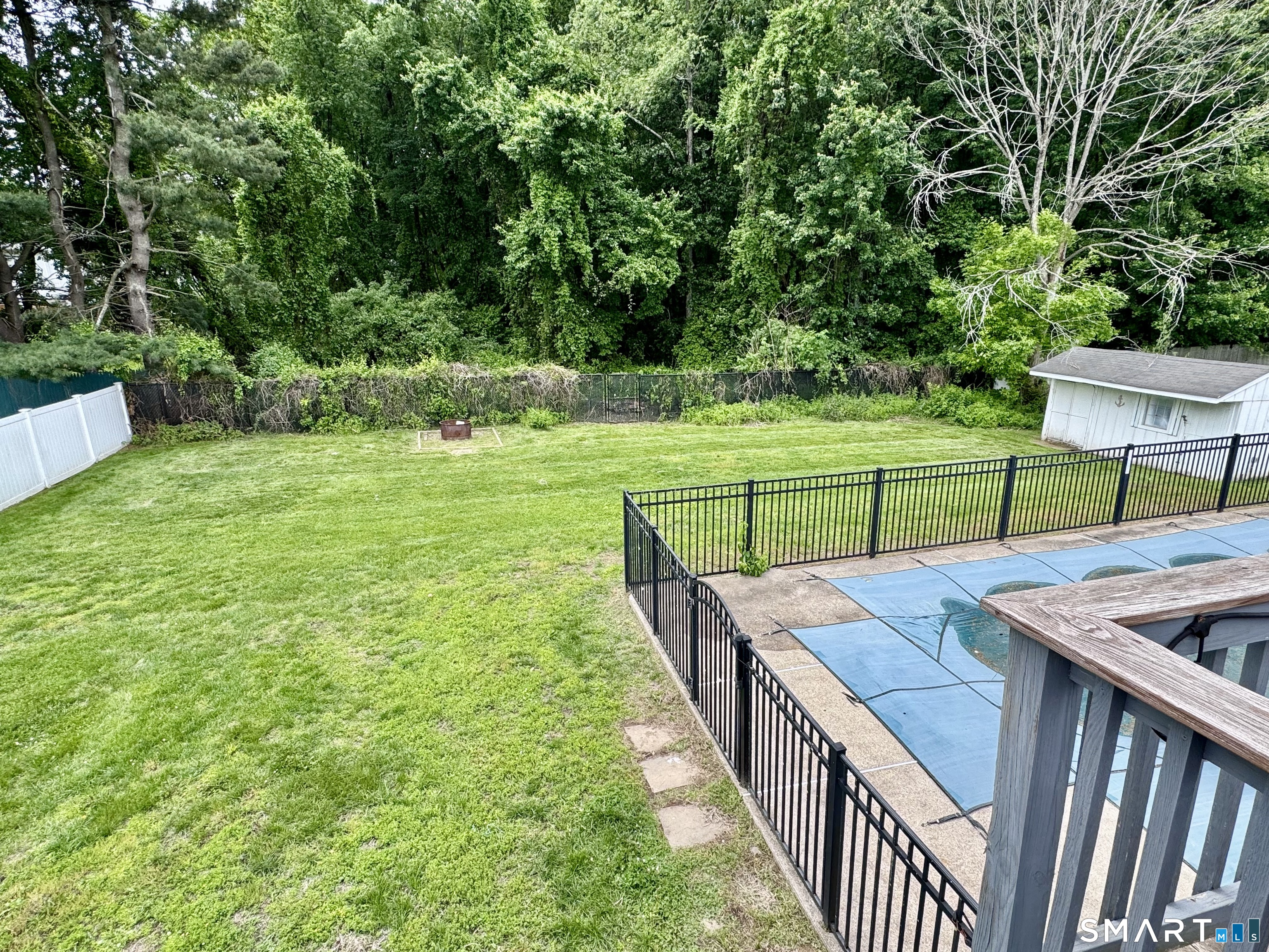 24 Middle Road Enfield CT 06082